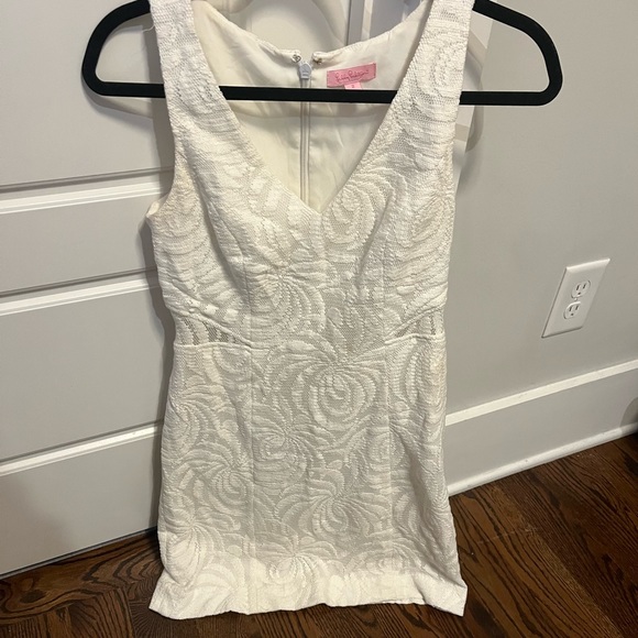 White Lilly Pulitzer lace dress - Picture 1 of 2